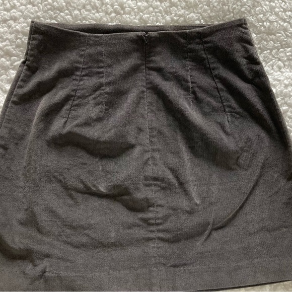 Fashion on Earth brown corduroy mini skirt, size small - Picture 4 of 6